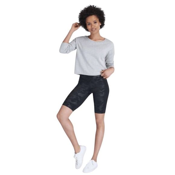 SPANX Faux Leather Bike Shorts Camo Size Medium - Picture 1 of 3